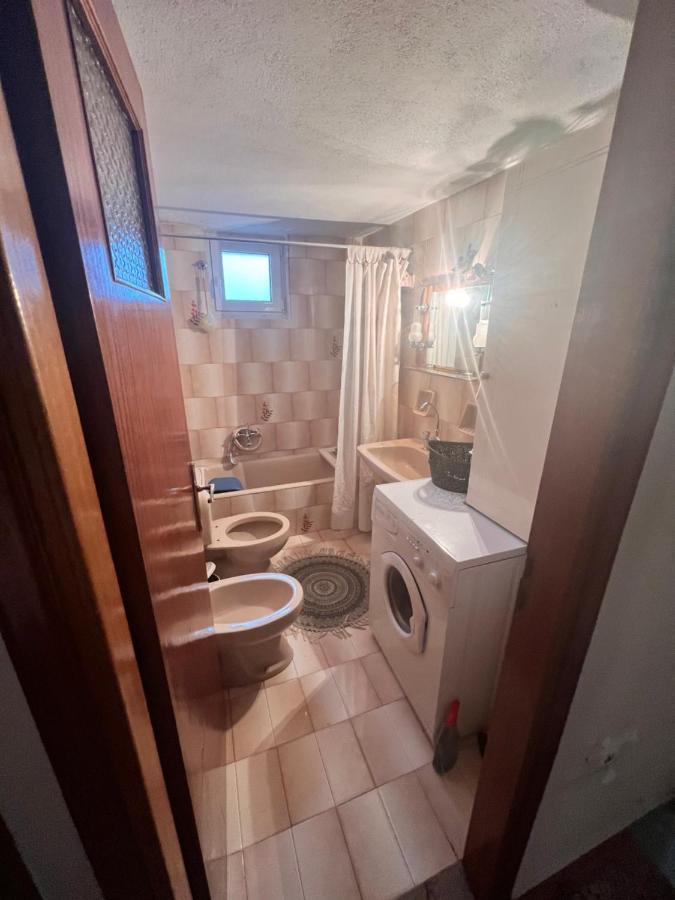 Appartamento 50 Μέτρα Από Τον Μύλο Των Ξωτικών Tríkala Esterno foto